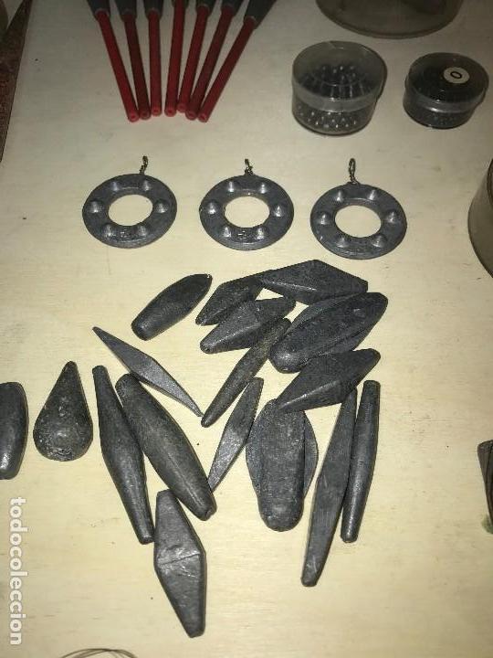 Coleccionismo deportivo: GRAN LOTE DE PESCA - PLOMOS BOYAS CABLES HILO - Foto 5