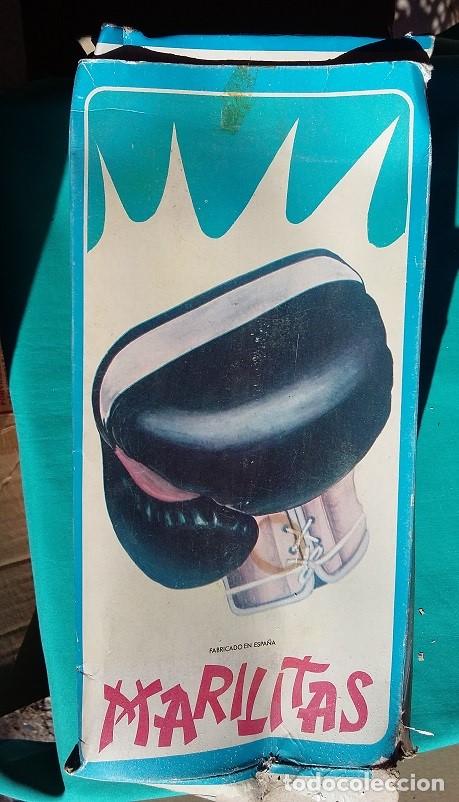 Coleccionismo deportivo: Originales guantes de boxeo como juguete infantil a&ntilde;os 70. Marilitas