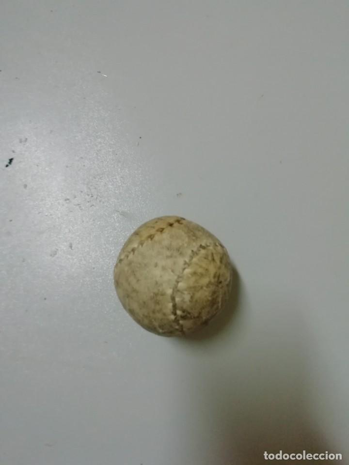 Collectionnisme sportif: Pelota de pelota a mano
