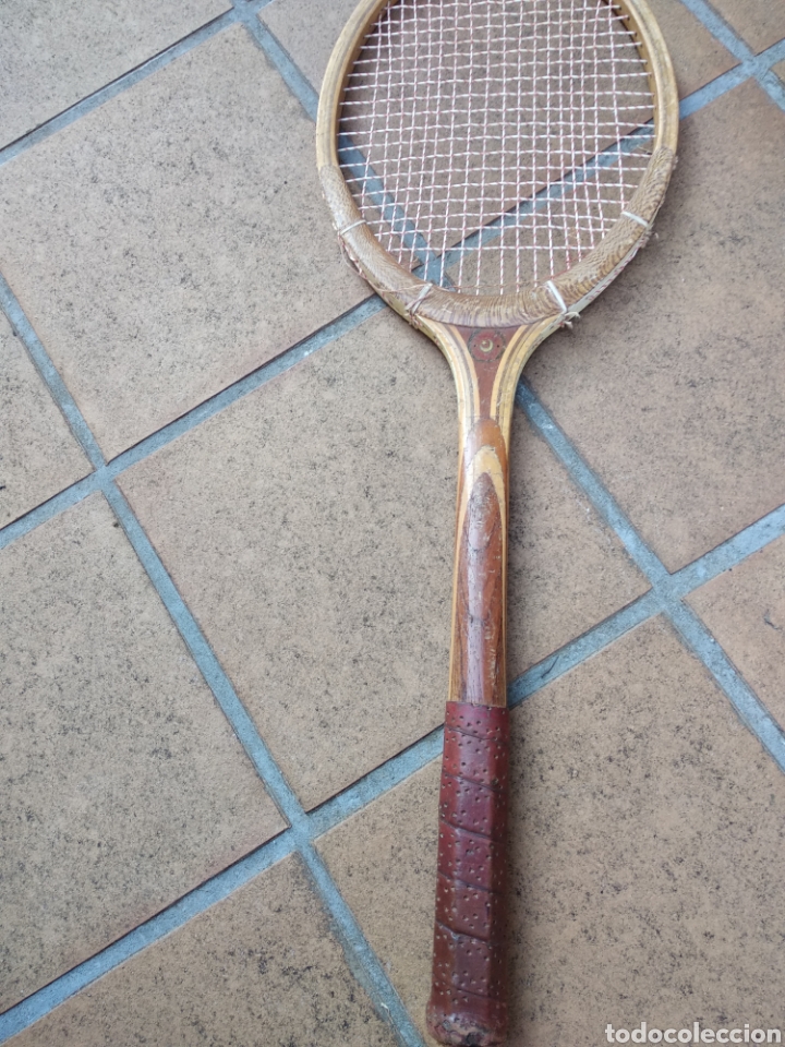 Coleccionismo deportivo: Raqueta de madera sovereign - Foto 4