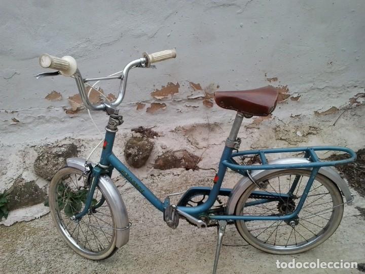 Bicicleta monareta online antigua