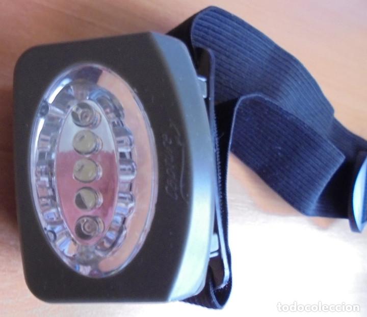 Coleccionismo deportivo: LUZ FRONTAL 3 CMS. GOMA ELASTICA. FUNCIONA CON 3 PILAS AAA. - Foto 1