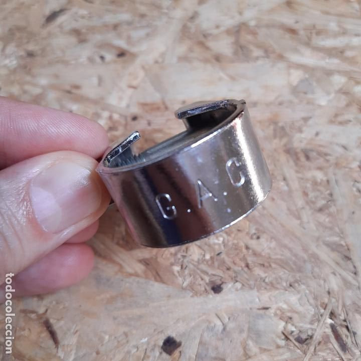 Coleccionismo deportivo: Abrazadera GAC para barra del sill&iacute;n - Foto 1