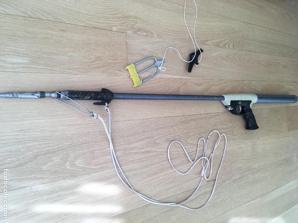 Coleccionismo deportivo: FUSIL OLEONEUMATICO de buceo, TECHNISUB-JAGUAR 115. - Foto 2