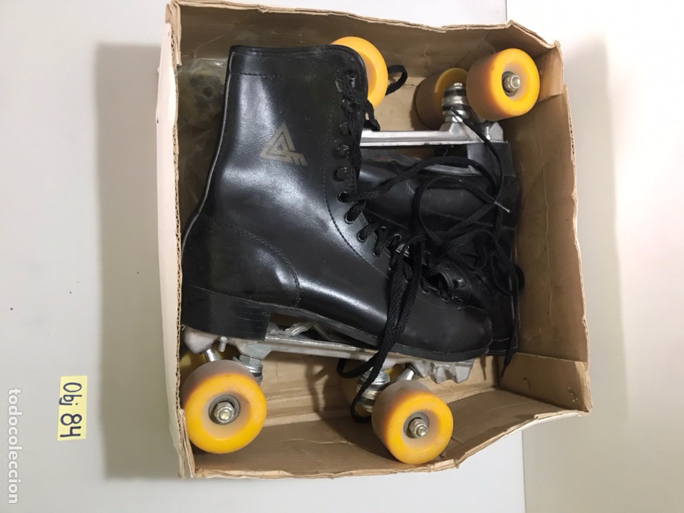 Coleccionismo deportivo: ANTIGUOS PATINES ROLLER SKATES - Foto 2