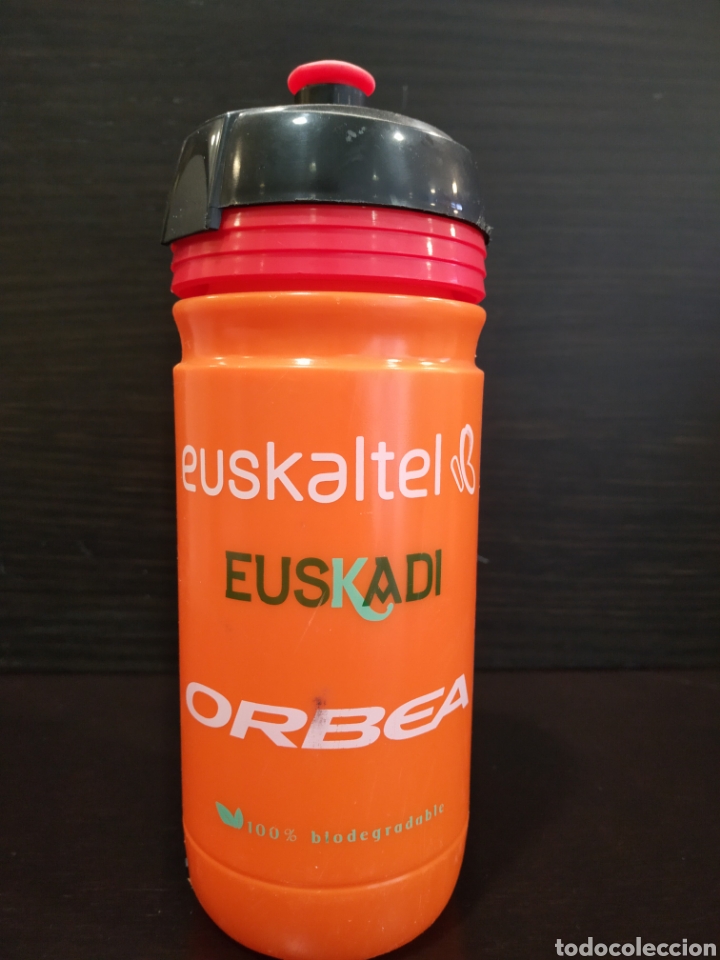 Coleccionismo deportivo: Bid&oacute;n ciclismo Euskaltel Euskadi - Foto 1