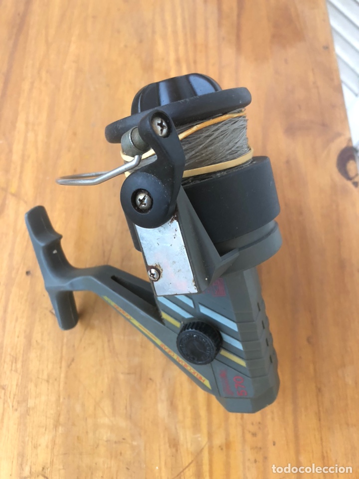 Coleccionismo deportivo: CARRETE DE PESCA GRAU VELL 570. Funcionando - Foto 1