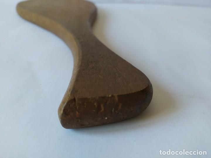 Coleccionismo deportivo: ANTIGUA PALA DE MADERA MACIZA. - Foto 8