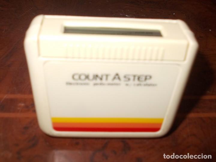 Collectionnisme sportif: Antiguo contador de pasos, Count A step electronic pedo-meter W/calculator, made in Taiwan