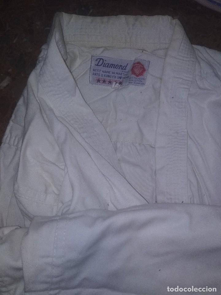 Coleccionismo deportivo: Lote de ropa antigua de kunfu - Foto 2
