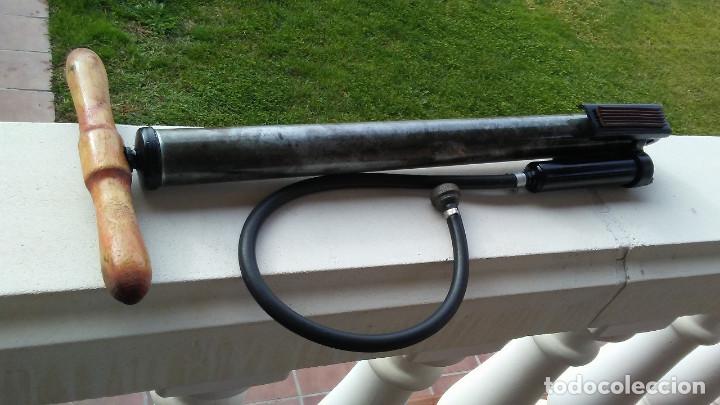Coleccionismo deportivo: BOMBA DE INFLADO ANTIGUA - Foto 4