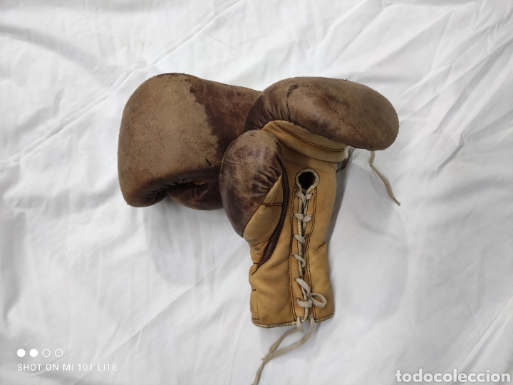 Coleccionismo deportivo: Guantes de boxeo antiguos - Foto 2