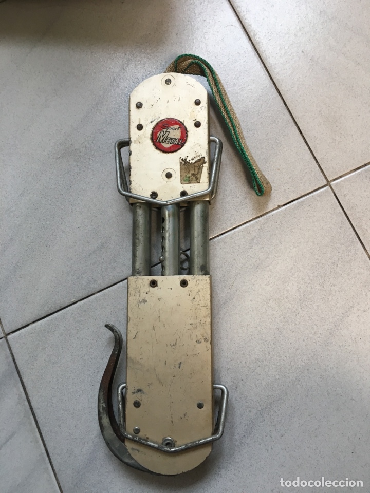 Coleccionismo deportivo: Porta botas de ski a&ntilde;o 1971 - Foto 1