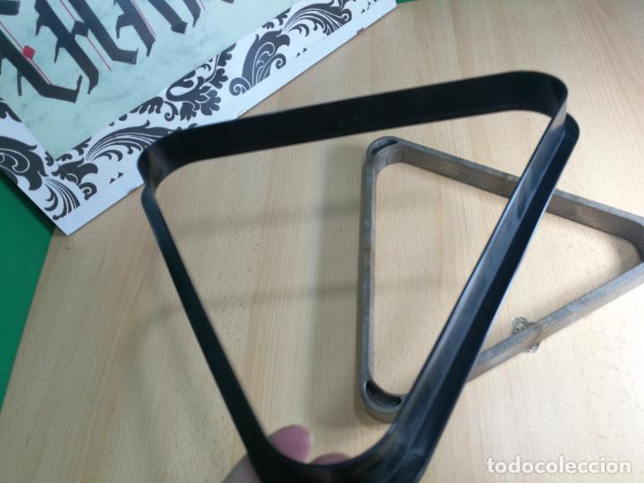 Coleccionismo deportivo: DOS TRIANGULOS PARA LAS BOLAS DE BILLAR, COMO NUEVOS - Foto 4