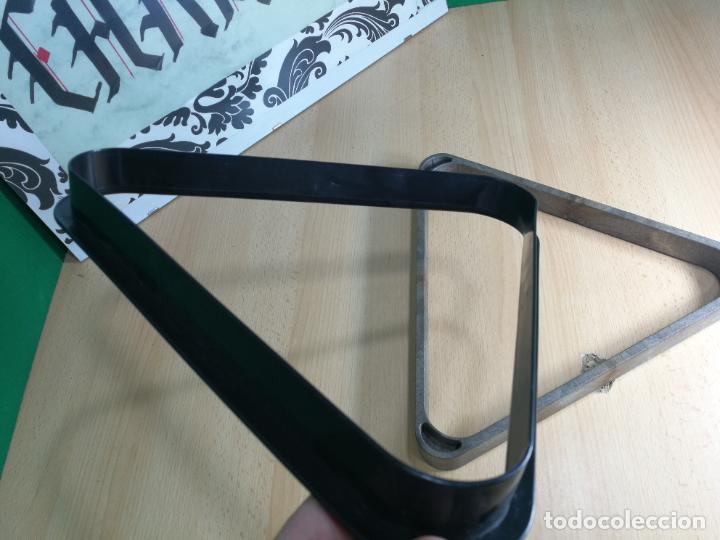 Coleccionismo deportivo: DOS TRIANGULOS PARA LAS BOLAS DE BILLAR, COMO NUEVOS - Foto 5