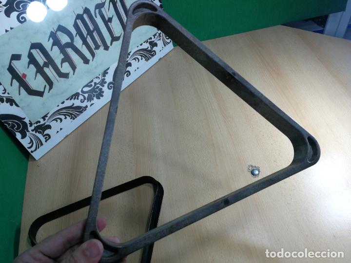 Coleccionismo deportivo: DOS TRIANGULOS PARA LAS BOLAS DE BILLAR, COMO NUEVOS - Foto 12