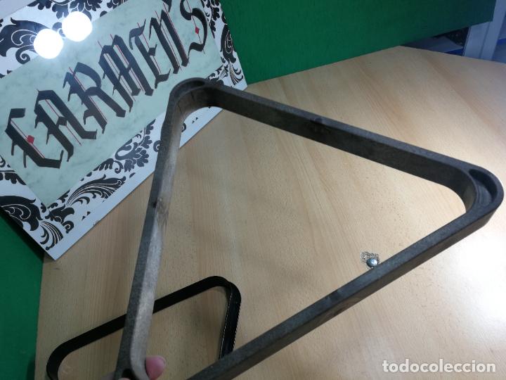 Coleccionismo deportivo: DOS TRIANGULOS PARA LAS BOLAS DE BILLAR, COMO NUEVOS - Foto 13