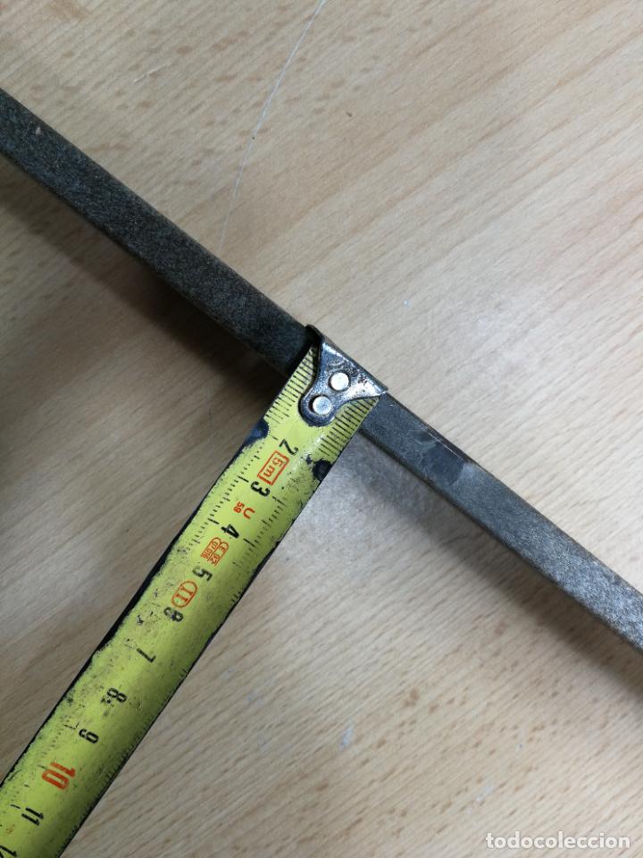 Coleccionismo deportivo: DOS TRIANGULOS PARA LAS BOLAS DE BILLAR, COMO NUEVOS - Foto 21