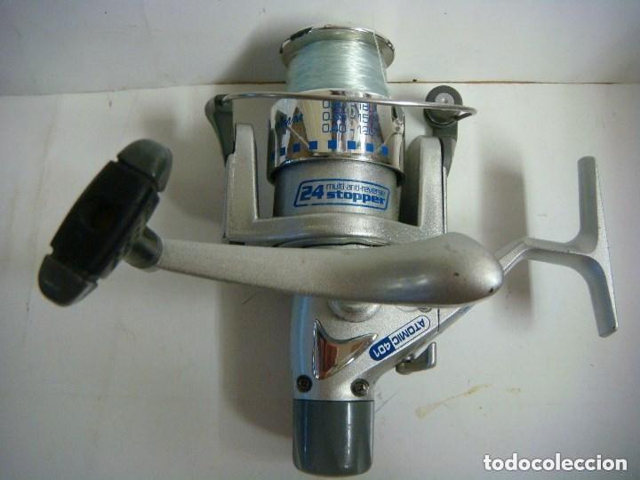 Coleccionismo deportivo: CARRETE DE PESCA MARCA ATOMIC 401 - Foto 1