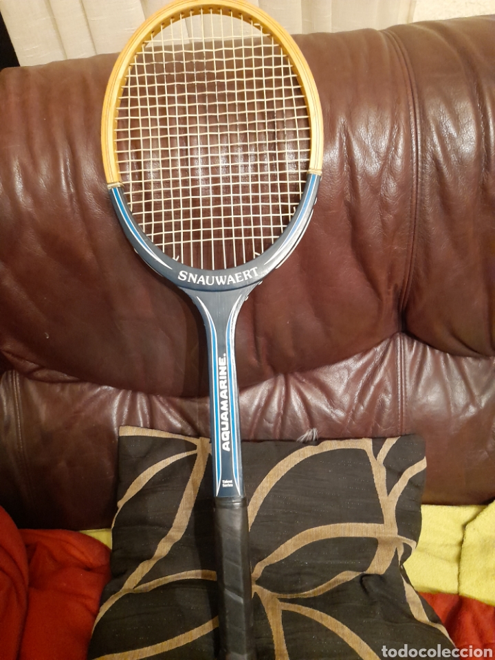 Collectionnisme sportif: Antigua raqueta de madera, Snauwaert Aquamarine