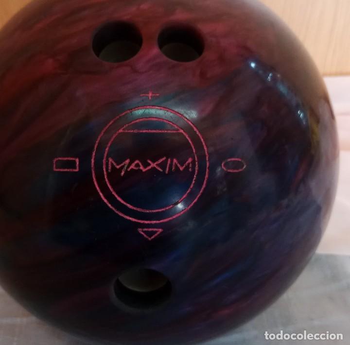 Coleccionismo deportivo: Bola de bolos. EBONITE - MAXIM. - Foto 2
