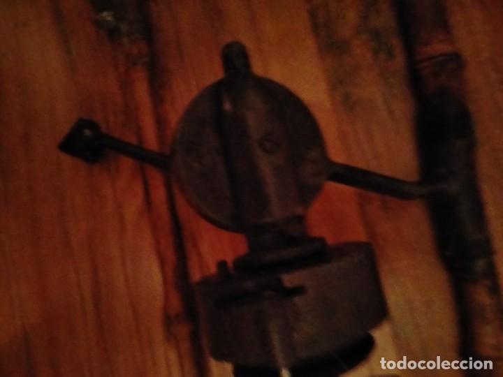 Coleccionismo deportivo: CARRETE SAGARRA EN CA&Ntilde;A ORIGINAL DE BAMBU - Foto 3
