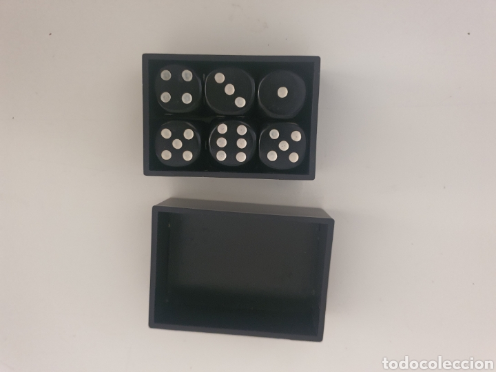 Collectionnisme sportif: cajita con dados negros