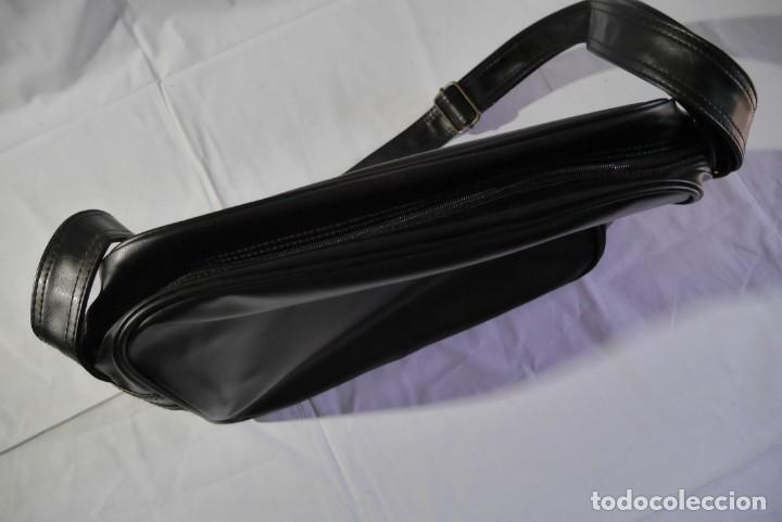 Coleccionismo deportivo: Bolsa de deportes Adidas - Foto 7