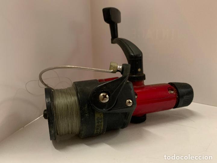 Coleccionismo deportivo: Carrete de pesca SILSTAR FRB40. Funcionando - Foto 5