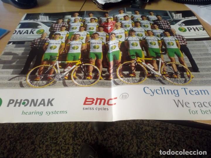 Coleccionismo deportivo: POSTER DEL EQUIPO CICLISTA PHONAK 2002 - Foto 1