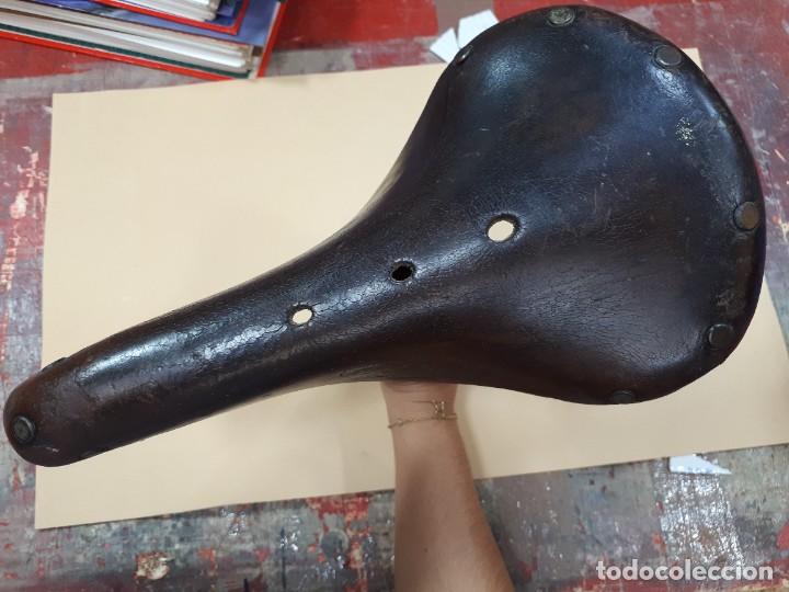 Coleccionismo deportivo: Sill&iacute;n Piel. BROOKS B17 - Foto 1