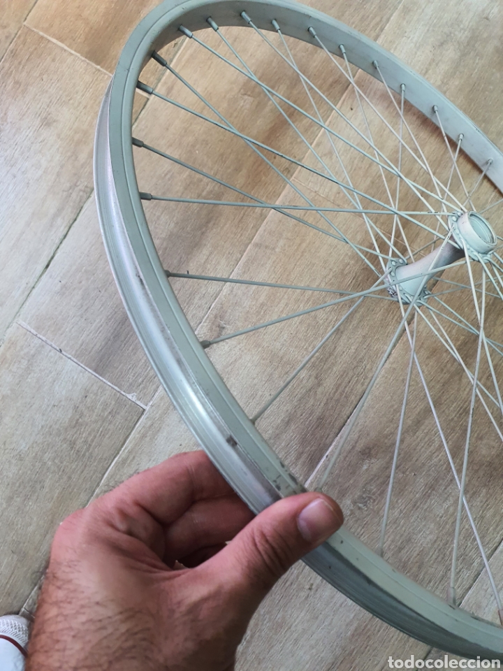 Coleccionismo deportivo: Llanta de bicicleta antigua multiradio . - Foto 2