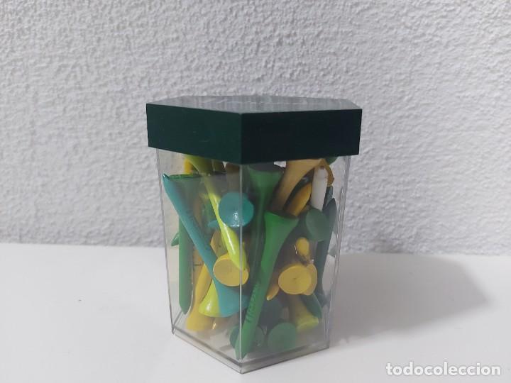 Coleccionismo deportivo: BOTE DE TEES DE GOLF DE HARRODS KNIGHTSBRIDGE - VERDES Y AMARILLOS - PONE HARRODS EN LOS TEES -