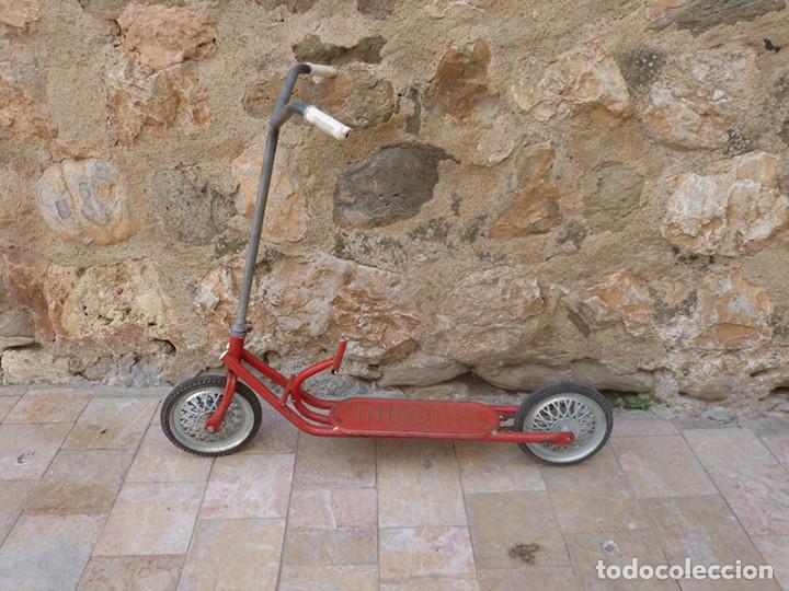 Coleccionismo deportivo: Patinete met&aacute;lico - Foto 1