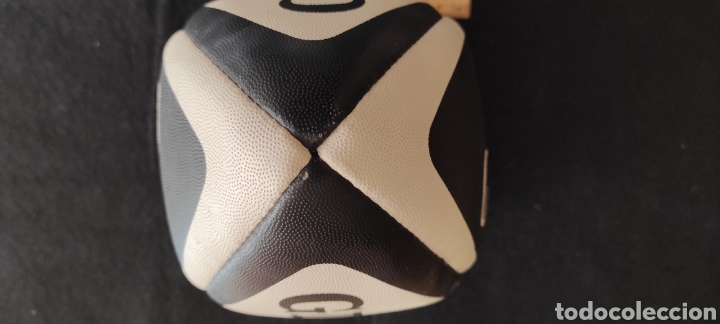 Coleccionismo deportivo: Bal&oacute;n de rugby Gilbert Guiness - Foto 3