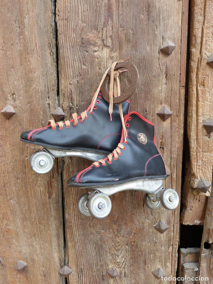 Coleccionismo deportivo: Patines de ruedas vintage - Foto 2