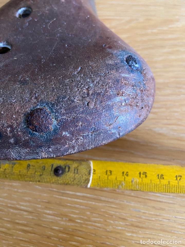 Coleccionismo deportivo: Antiguo sillin de cuero de bicicleta - Foto 4