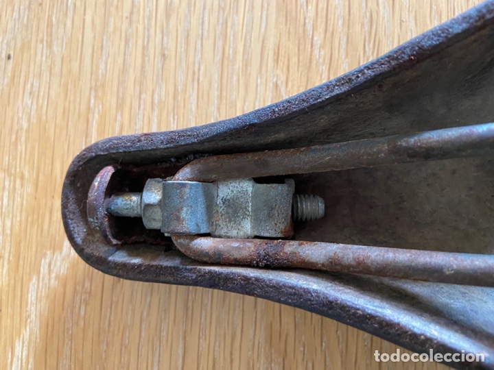 Coleccionismo deportivo: Antiguo sillin de cuero de bicicleta - Foto 10