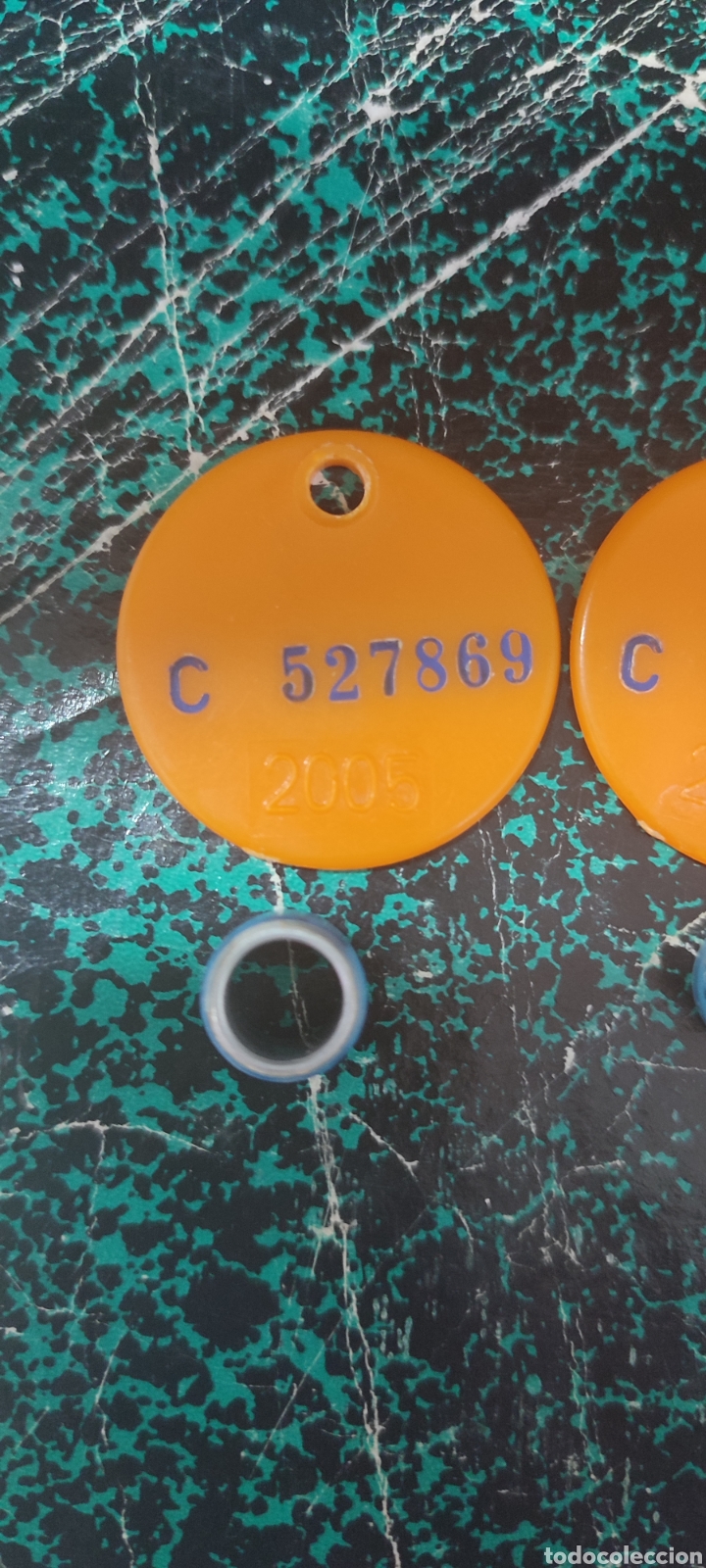 Coleccionismo deportivo: Colombicultura Chapas y anillas