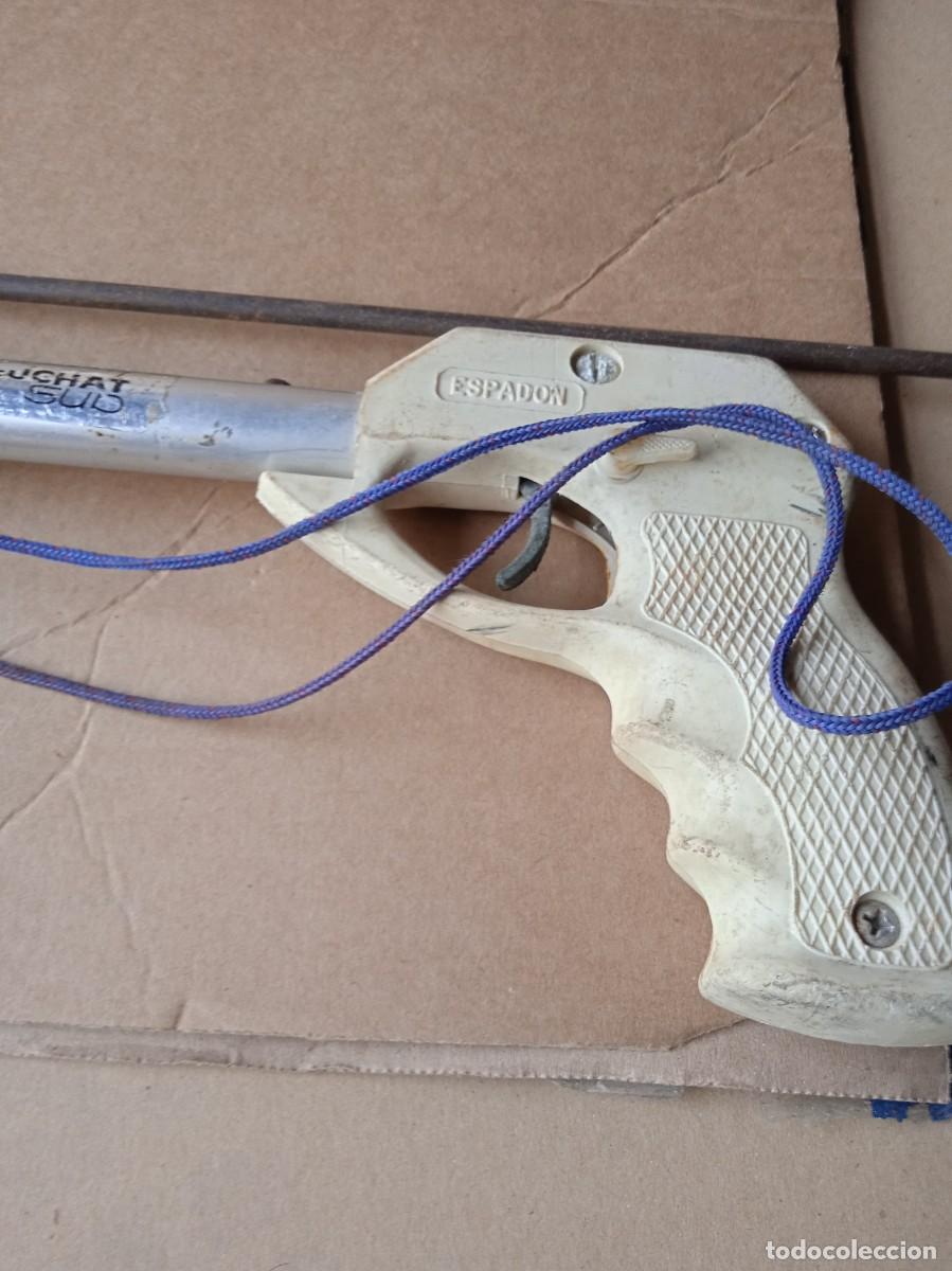 Coleccionismo deportivo: Fusil de pesca antiguo - Foto 2