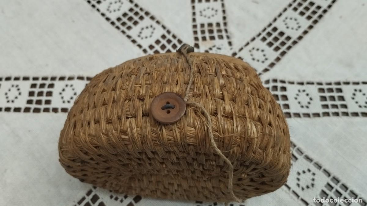 Coleccionismo deportivo: CESTITA PARA CEBOS DE PESCA - Foto 2