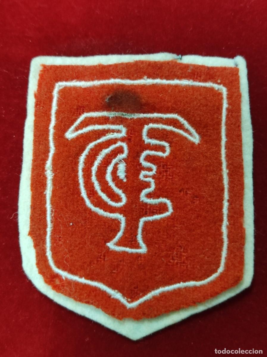 Coleccionismo deportivo: ANTIGUO ESCUDO DE TELA DE BRAZO SE TENIS DE GRANADA