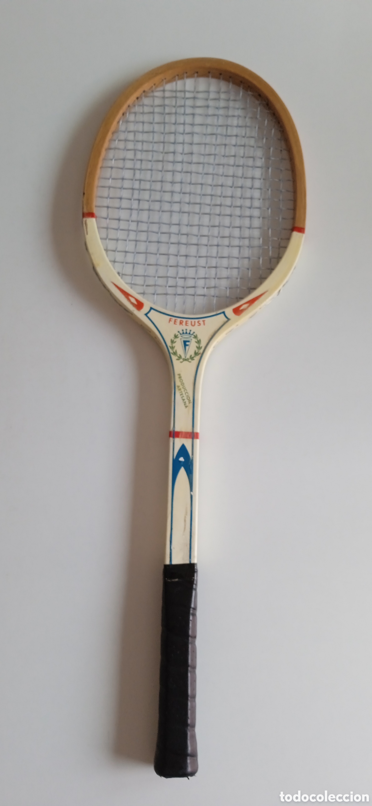 Collezionismo sportivo: Antigua raqueta de tenis a&ntilde;os 1960, marca FEREUST