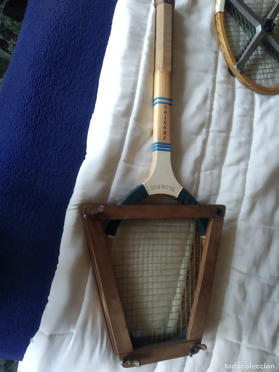 Coleccionismo deportivo: Raqueta de fronton, a&ntilde;os 70. - Foto 2
