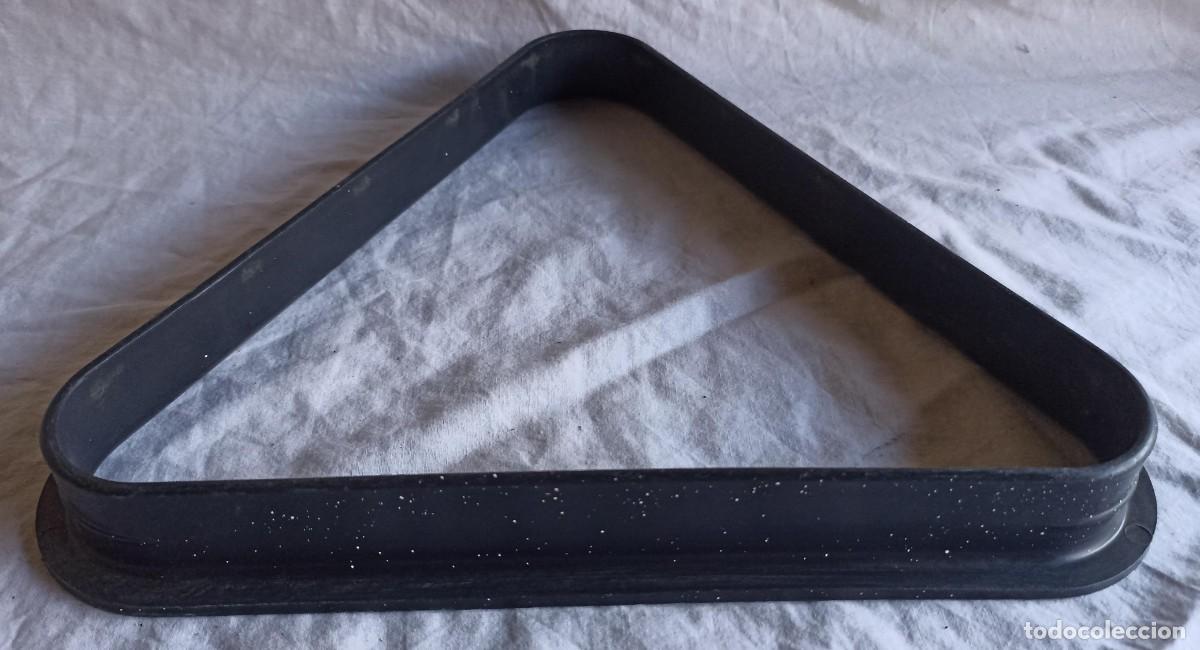 Coleccionismo deportivo: Lote tri&aacute;ngulo y cepillo para mesa de billar - Foto 2