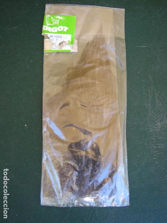 Collectionnisme sportif: 79.- Cuello de gallo Chinchilla Roux para montaje de moscas y streamers. Ragot