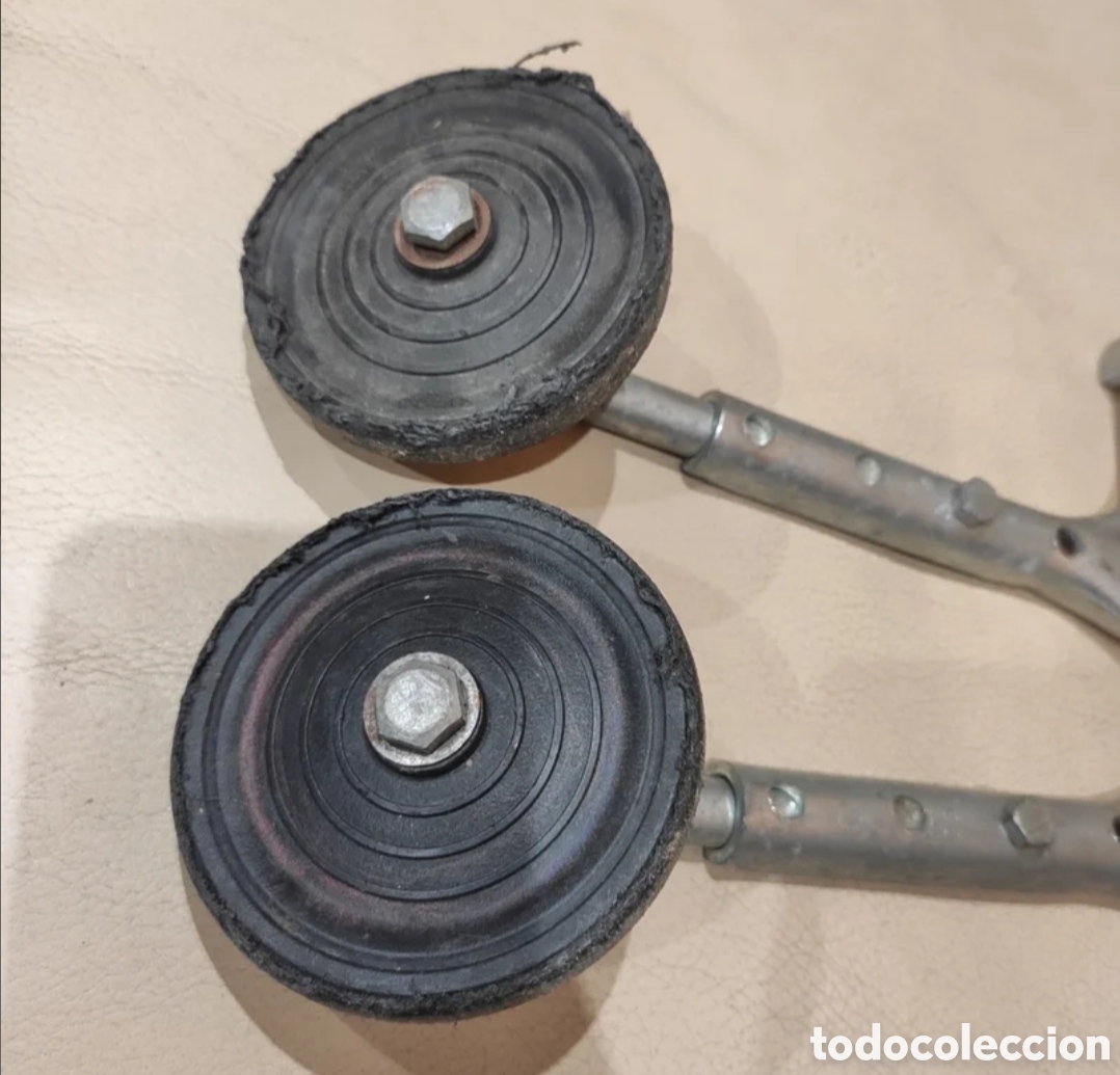 Coleccionismo deportivo: Ruedas peque&ntilde;as antiguas. - Foto 3