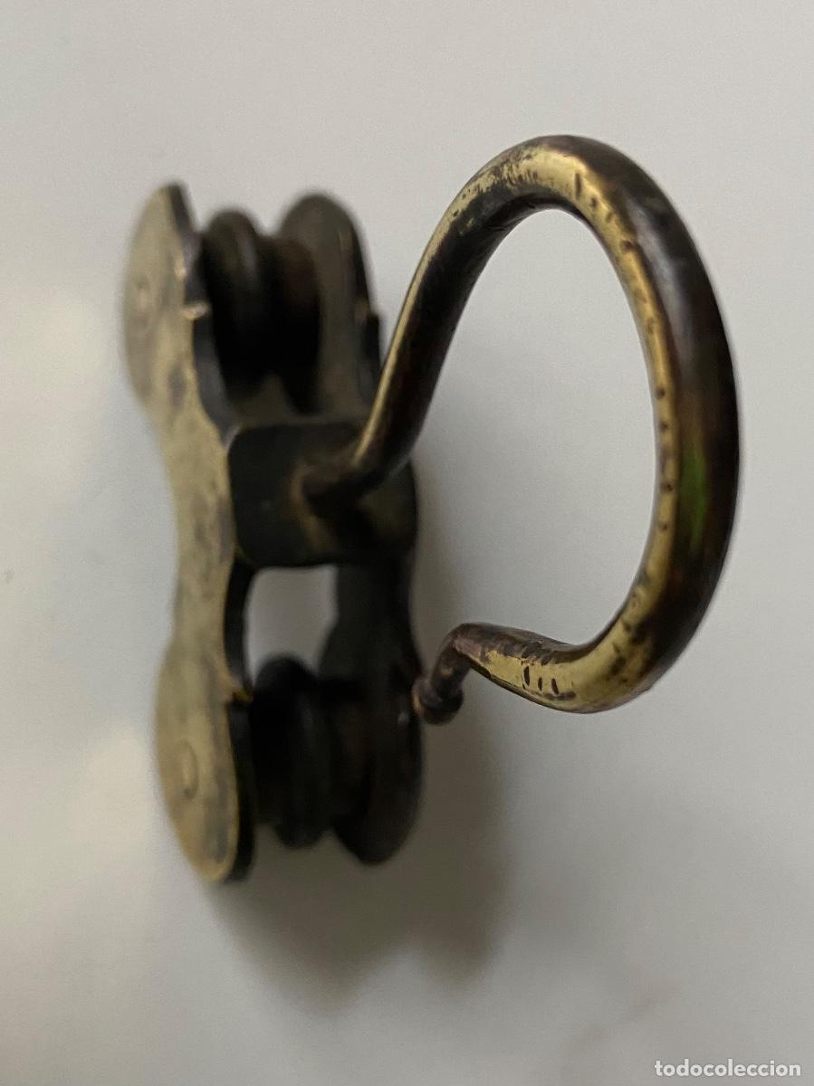 Coleccionismo deportivo: C-190. Roldana doble. Bronce..... - Foto 2