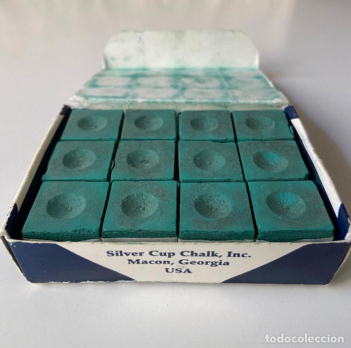 Coleccionismo deportivo: 198.- Caja una docena de tizas de billar. Silver Cup Billiard Chalk. USA