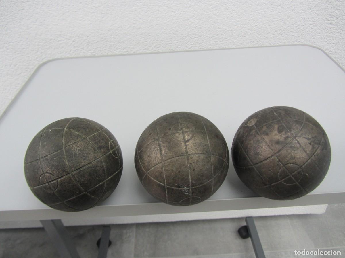 Coleccionismo deportivo: Bolas de petanca francesas. Lyon. - Foto 1